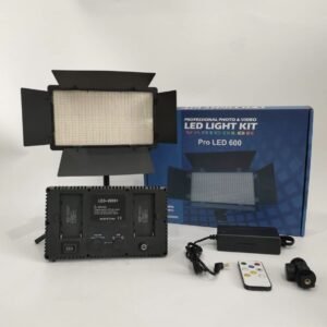 Led 600 pro with tripod stand