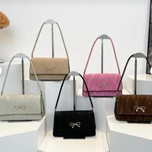 Bow tie shoulder bag