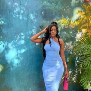 Cross neck Gown🇳🇬